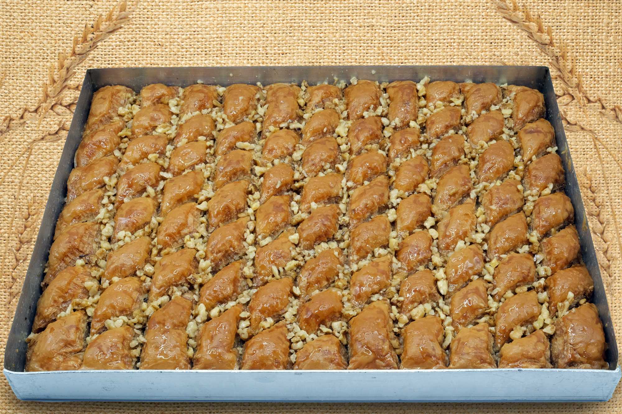Cevizli Ev Baklavası (2.5 kg Tepsi)